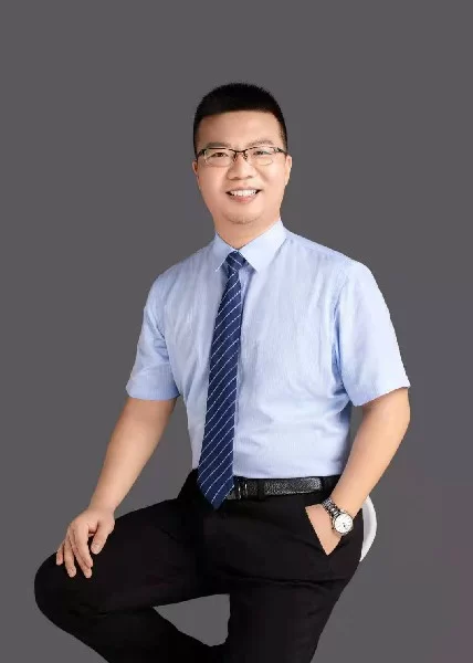 杨霖