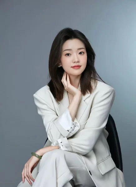李婷