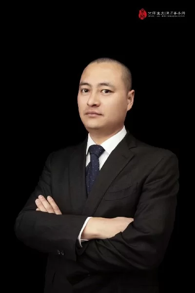 龚建