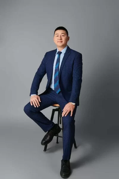 刘泯江