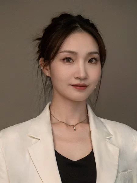 李梦彤